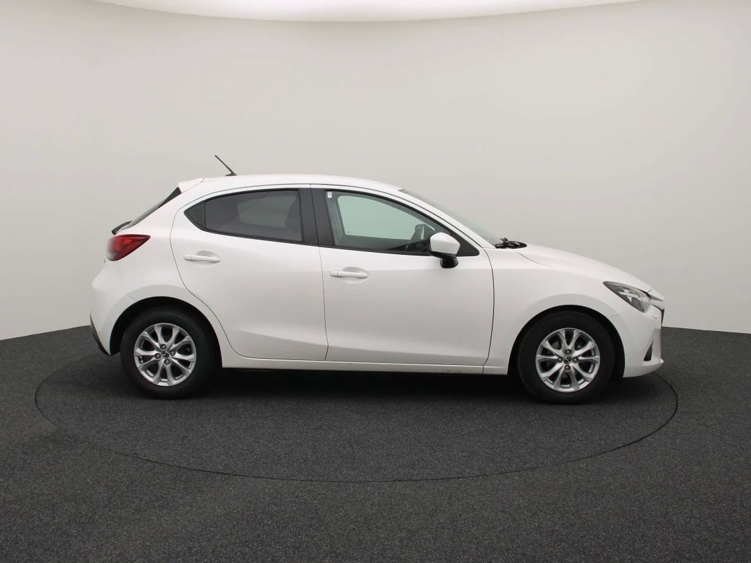 Mazda 2 | 8