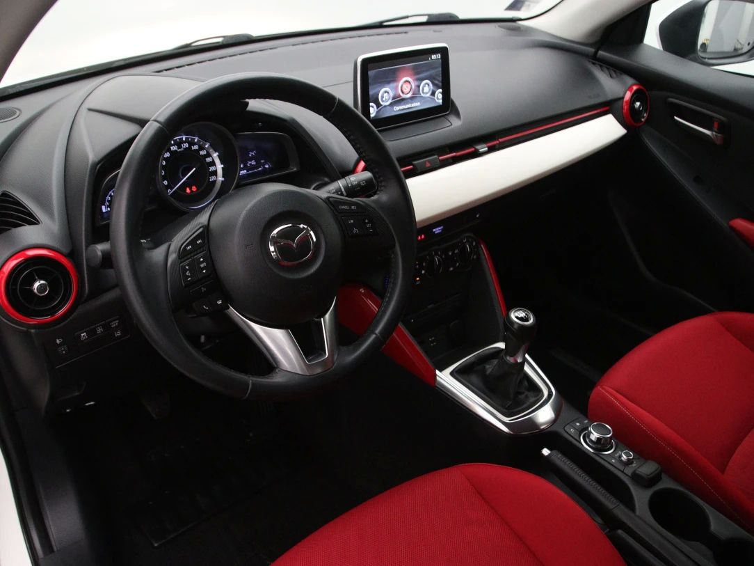 Mazda 2 | 15