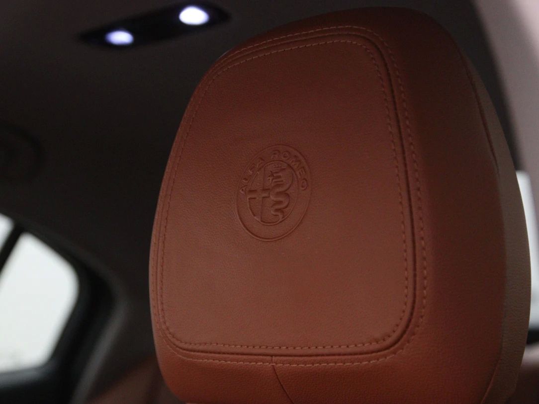 Alfa Romeo Giulia | 40