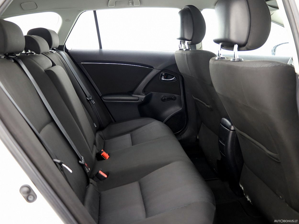 Toyota Avensis | 6