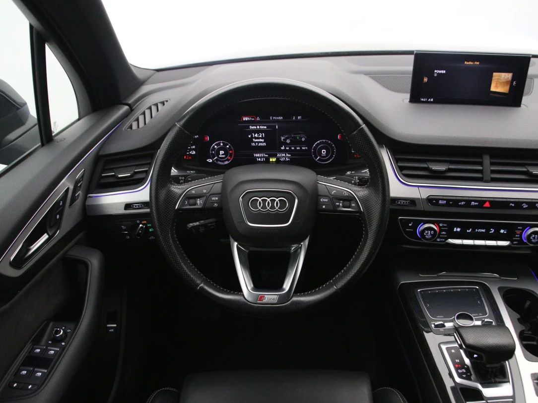 Audi Q7 | 16