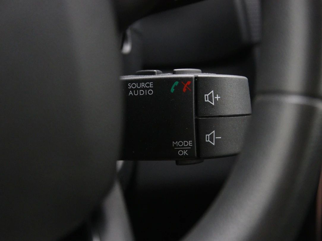 Renault Clio | 28