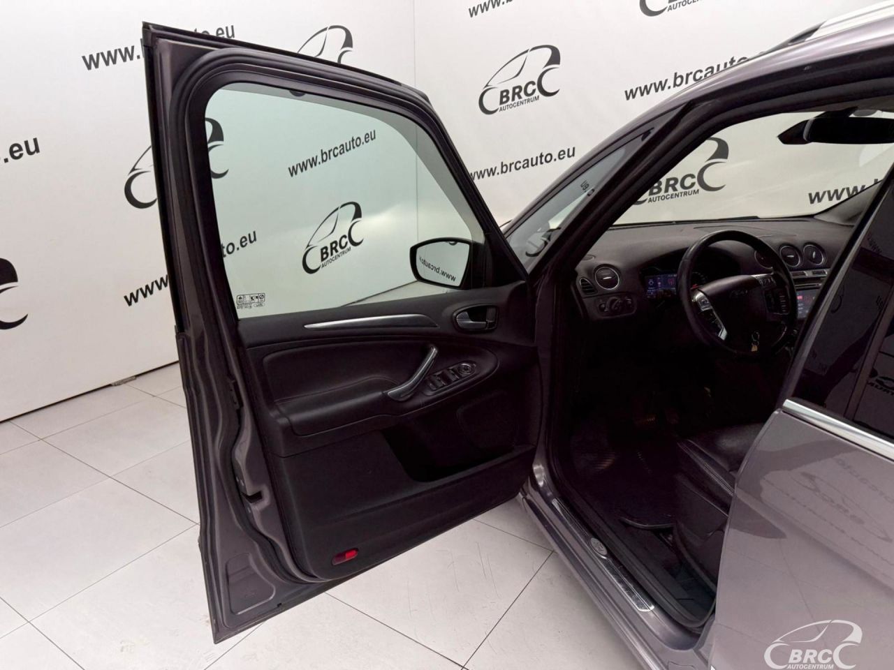 Ford Galaxy | 5