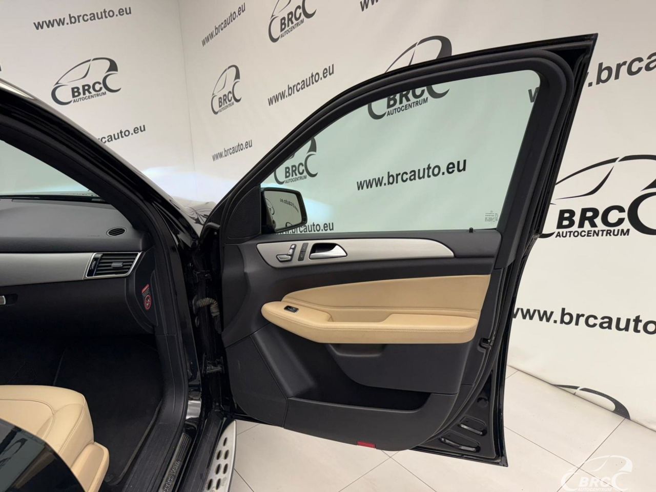 Mercedes-Benz GLE350 | 15
