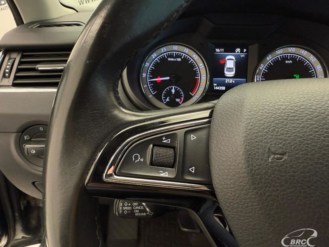 Skoda Octavia | 11