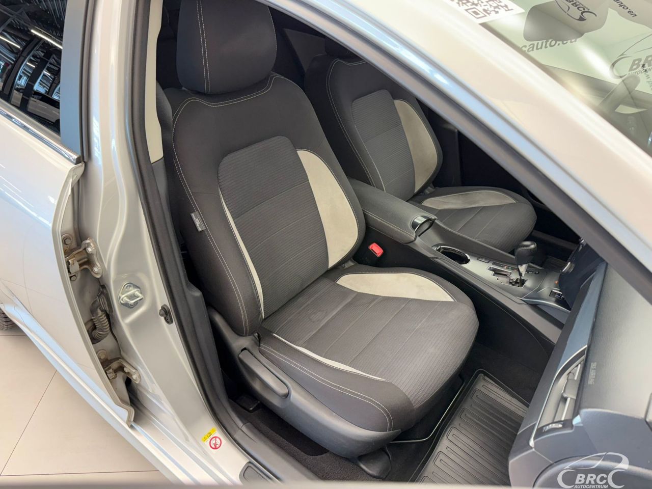 Toyota Avensis | 17