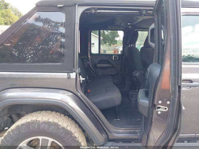 Jeep Wrangler | 7