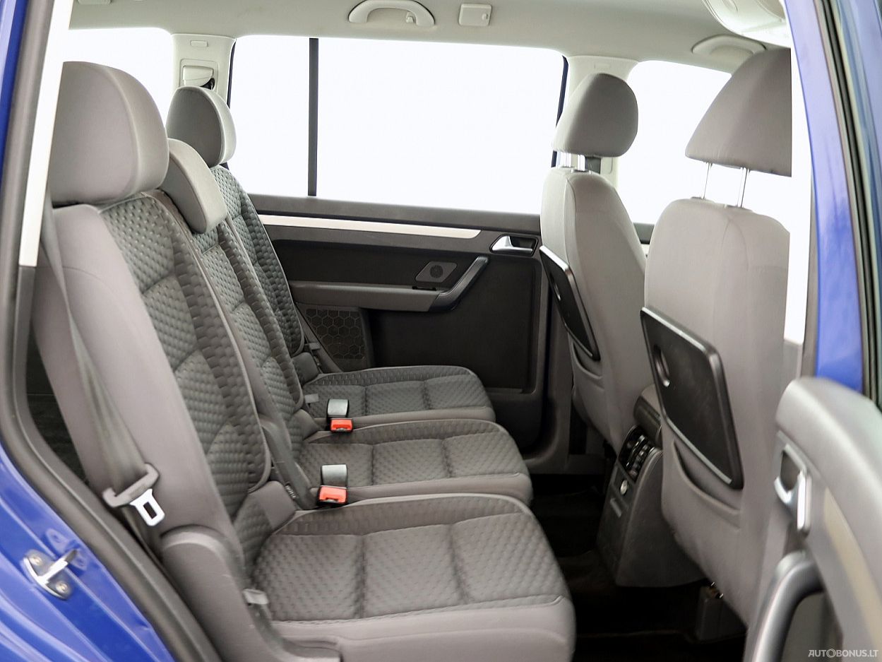 Volkswagen Touran | 6