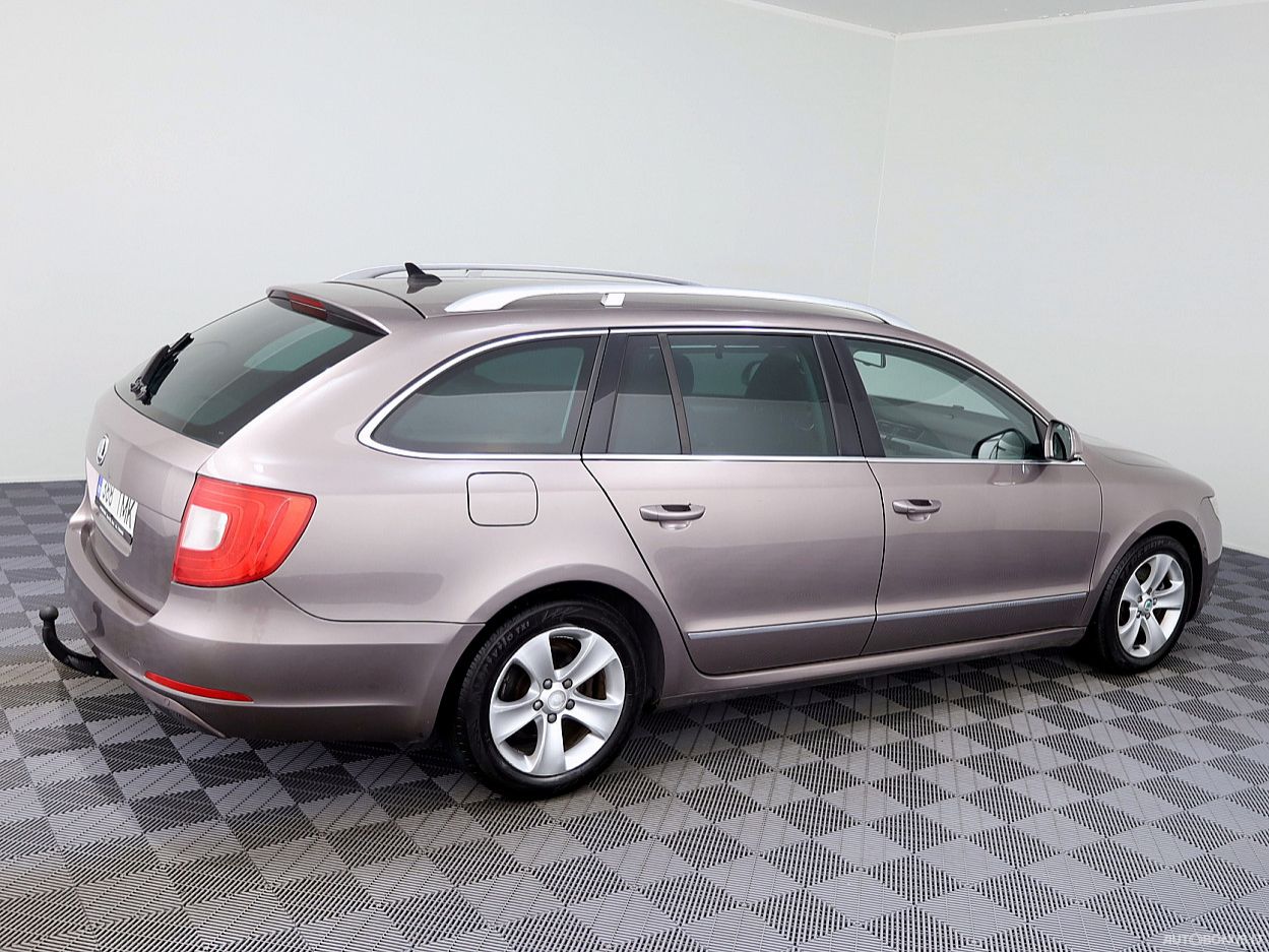 Skoda Superb | 2