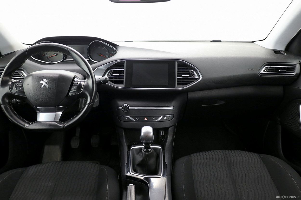 Peugeot 308 | 4