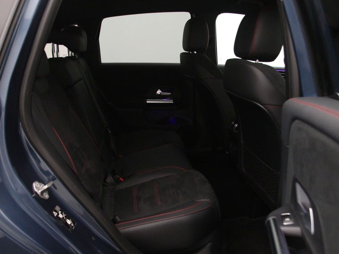 Mercedes-Benz B200 | 14