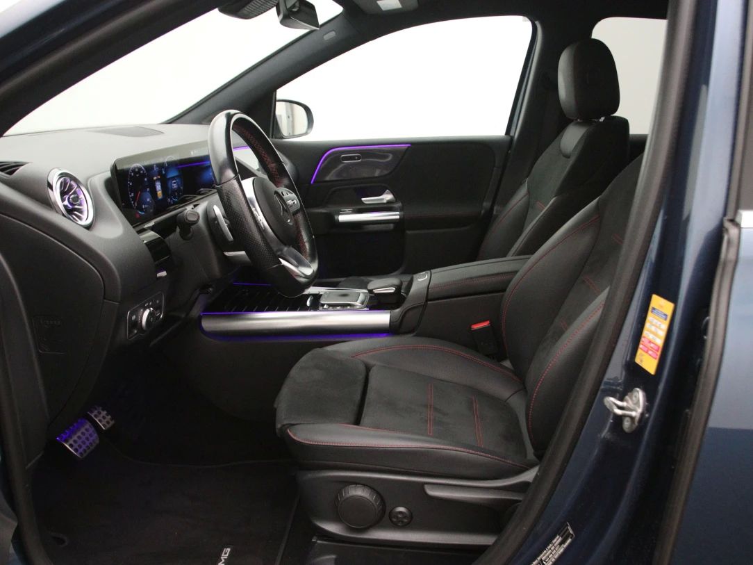 Mercedes-Benz B200 | 3