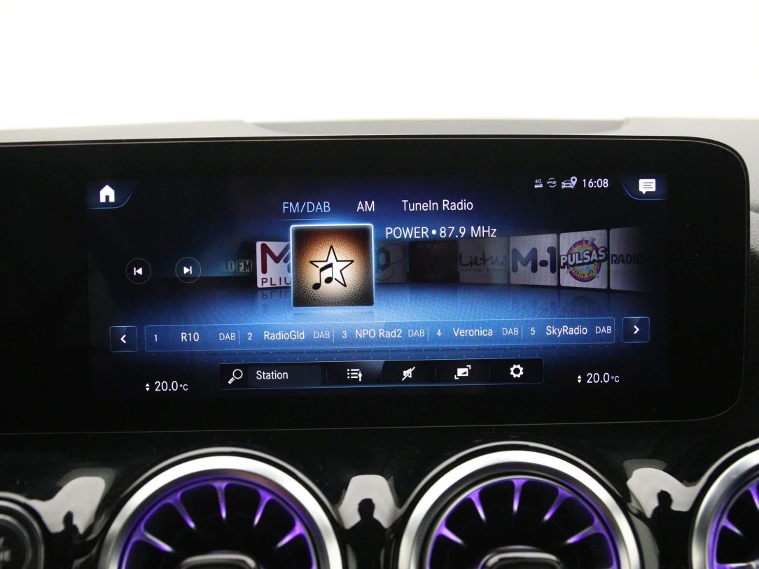 Mercedes-Benz B200 | 21