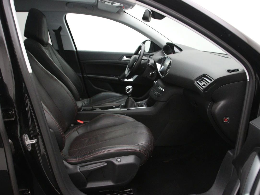Peugeot 308 | 13