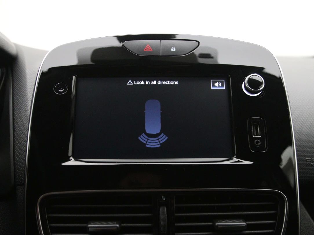 Renault Clio | 22