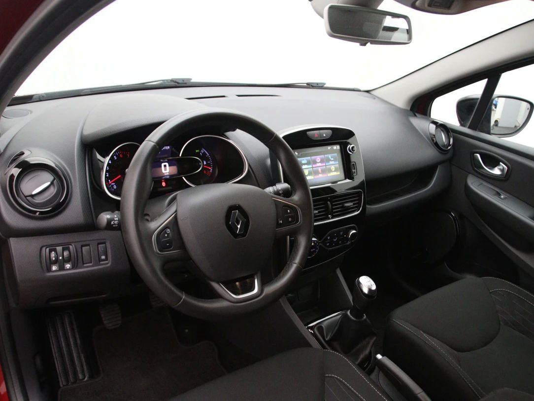 Renault Clio | 15