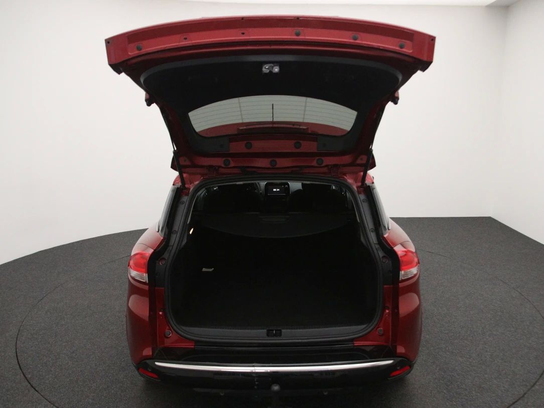 Renault Clio | 30