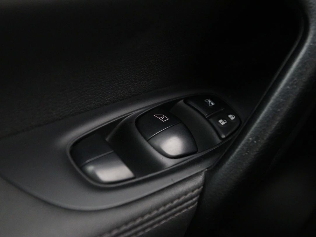 Nissan Qashqai | 25