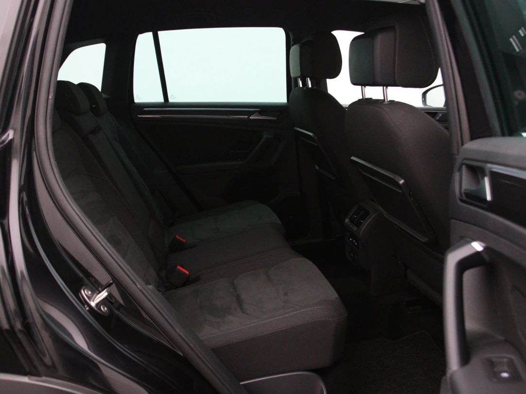 Volkswagen Tiguan | 14