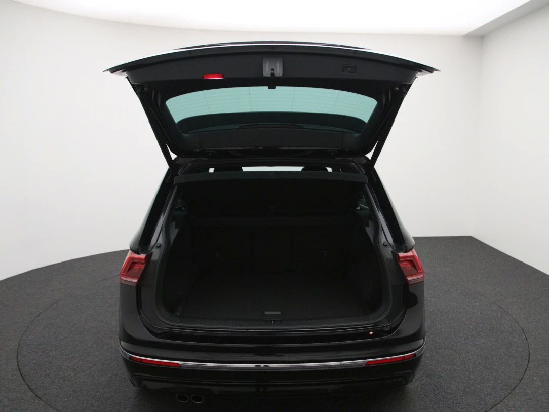 Volkswagen Tiguan | 42