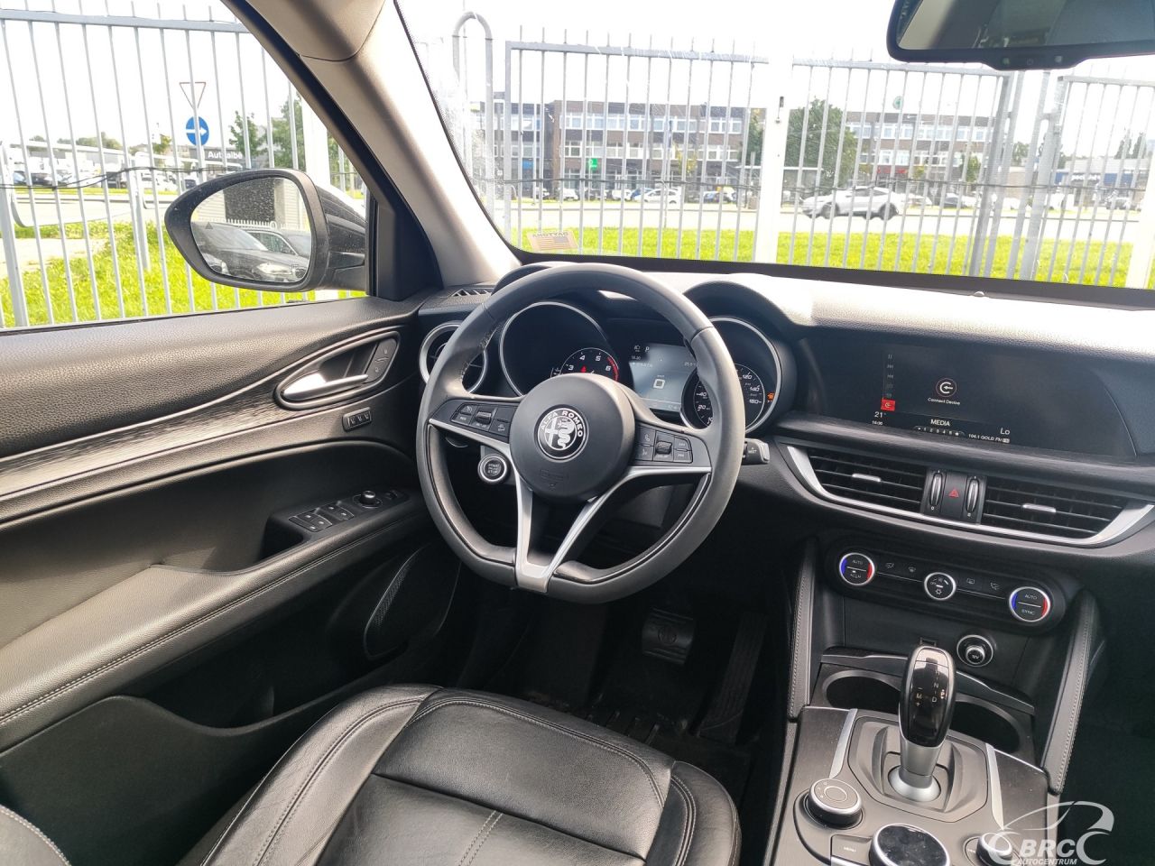 Alfa Romeo Stelvio | 15