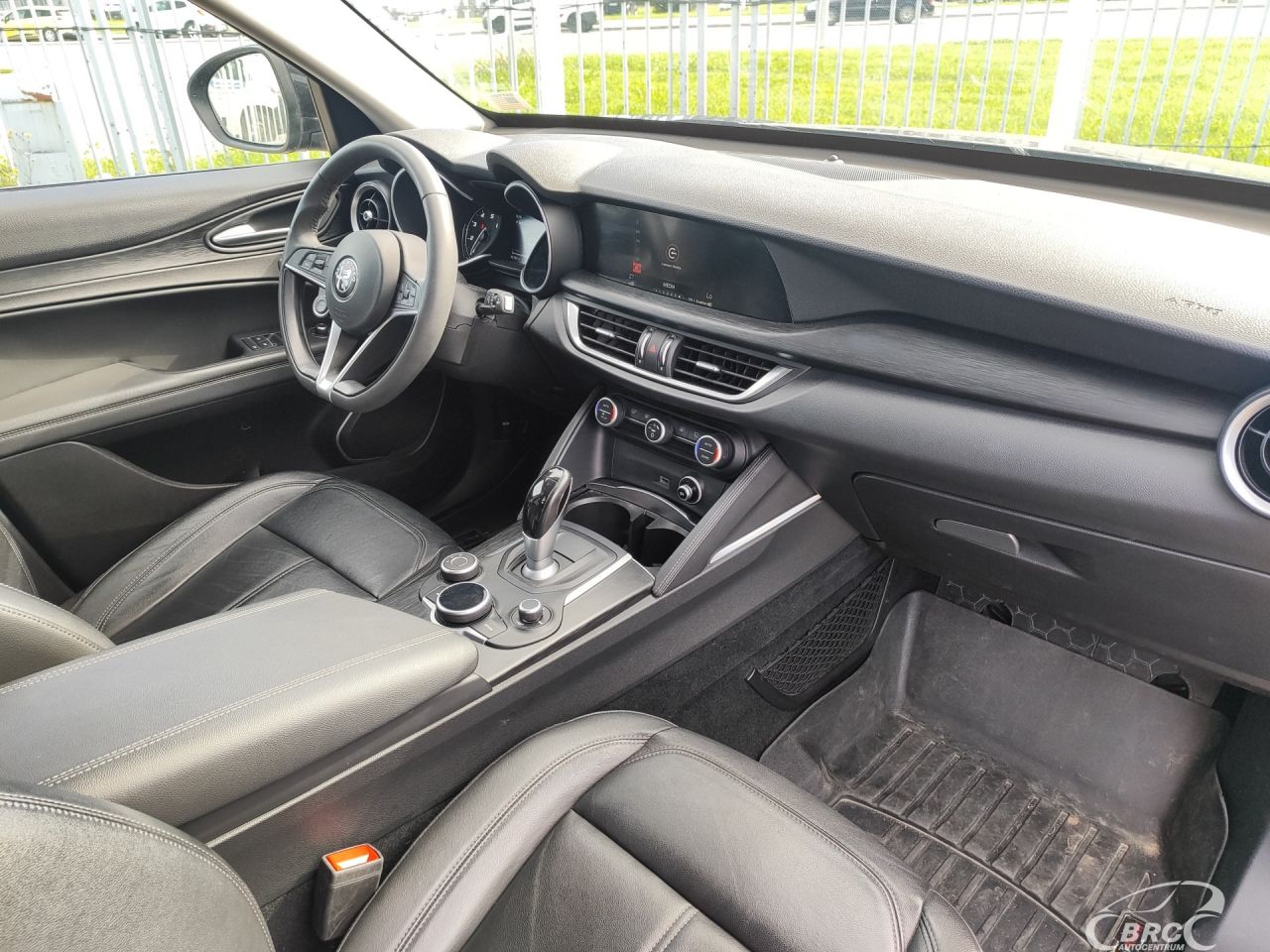 Alfa Romeo Stelvio | 5