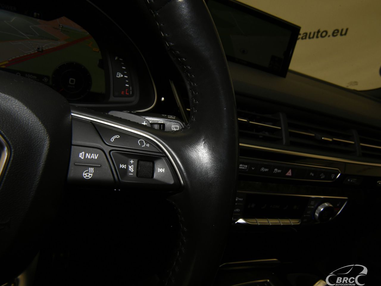 Audi Q7 | 35