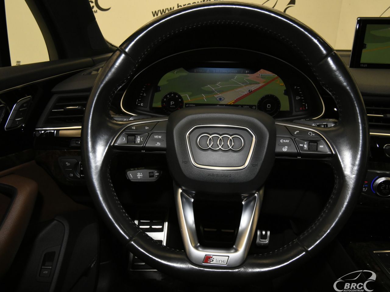 Audi Q7 | 33