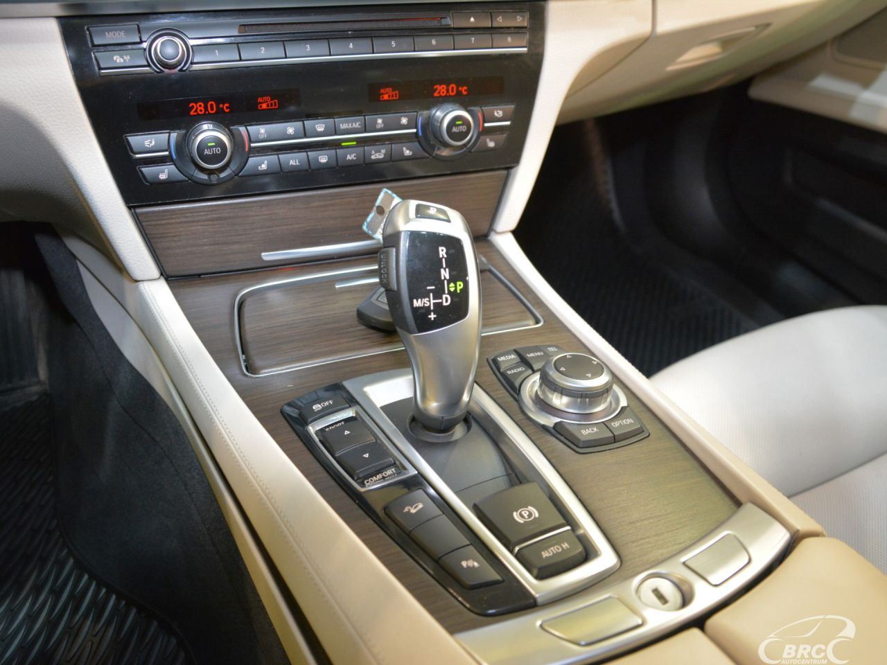 BMW 740 | 23