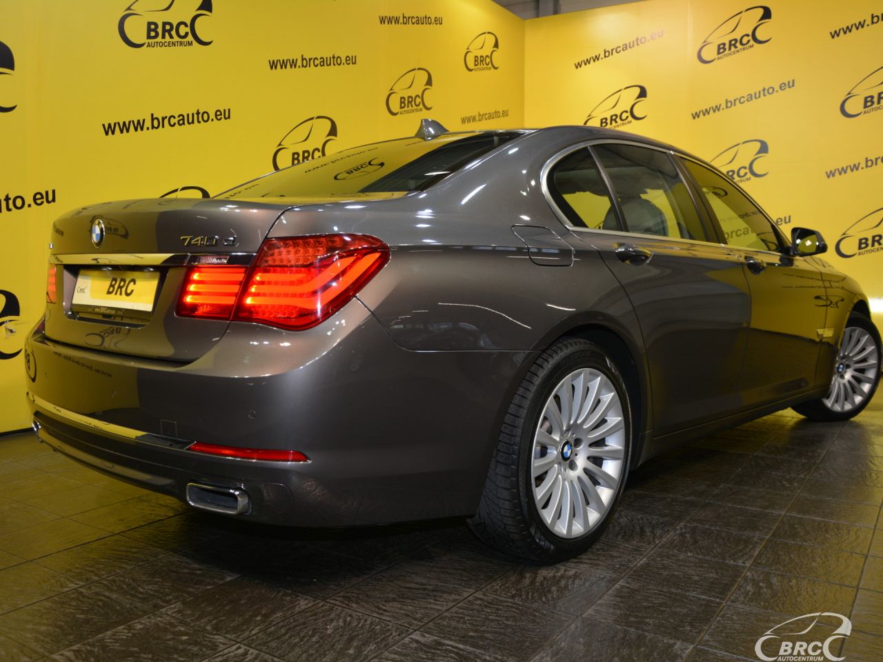 BMW 740 | 51