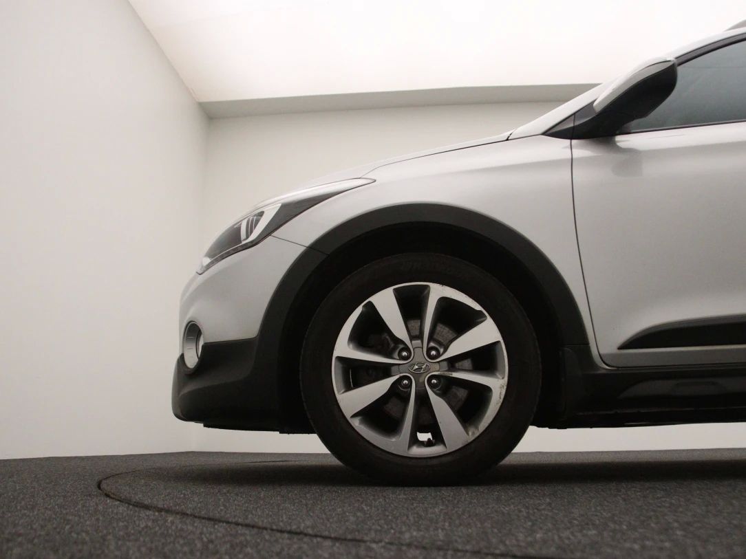 Hyundai i20 | 24