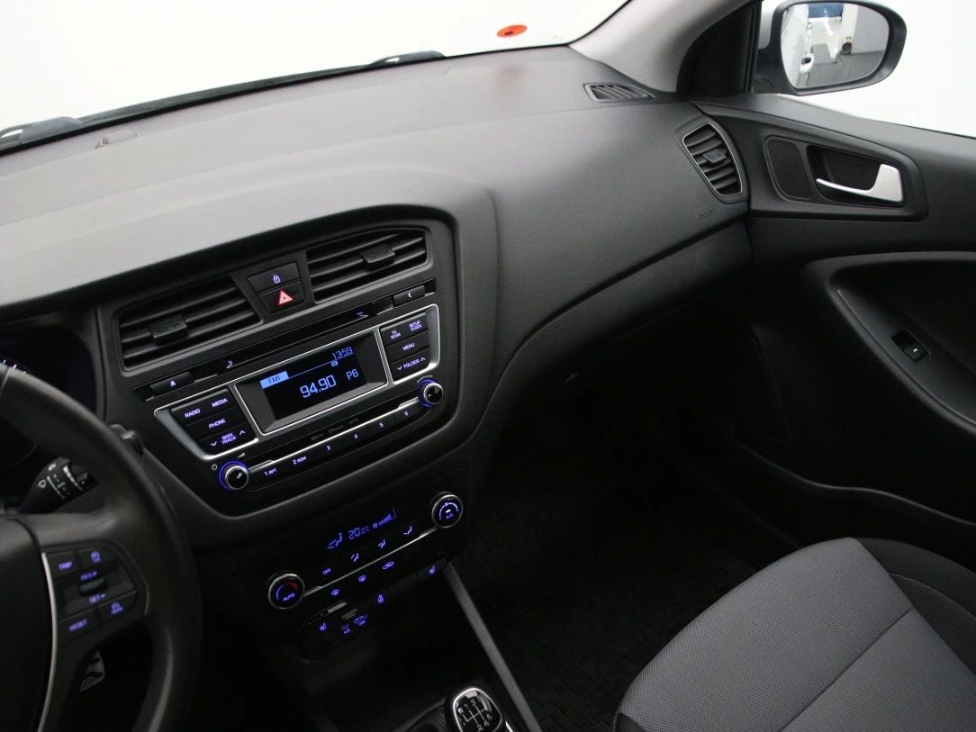 Hyundai i20 | 20