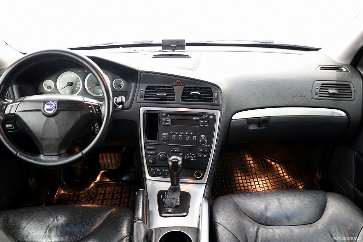 Volvo XC70 | 4
