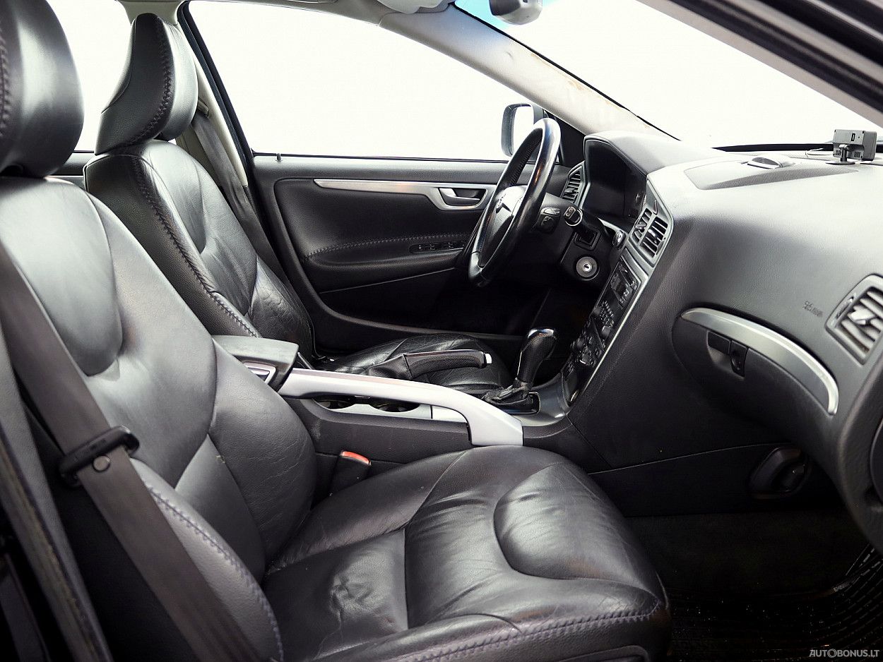 Volvo XC70 | 5