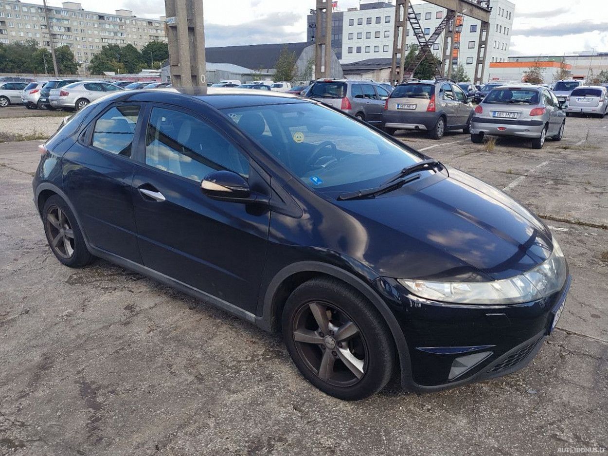 Honda Civic, 1.3 l., hečbekas