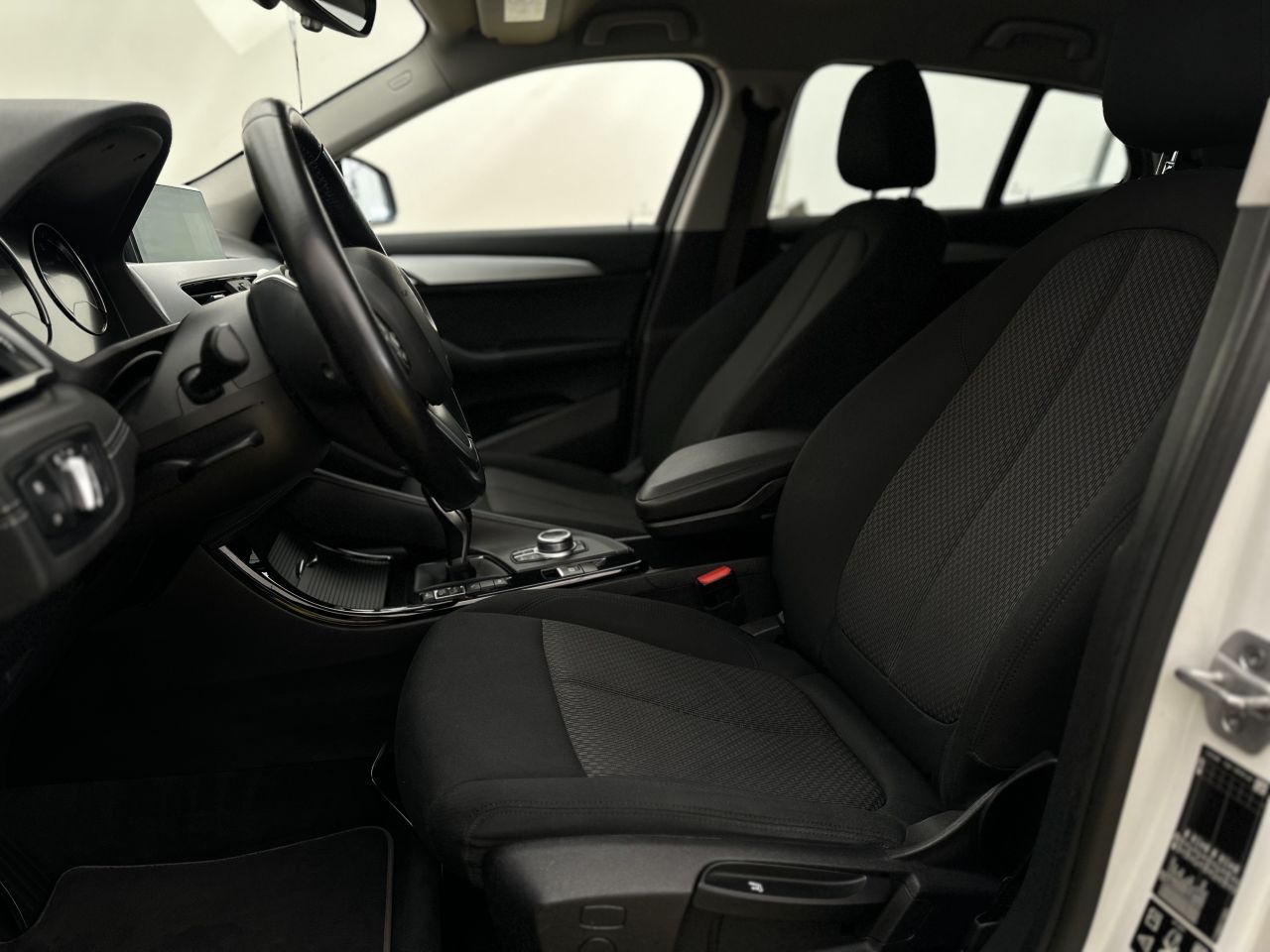 BMW X2 | 8
