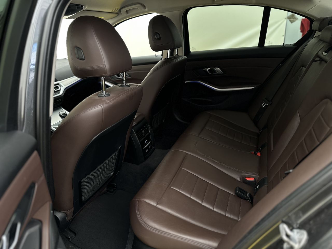 BMW 320 | 9