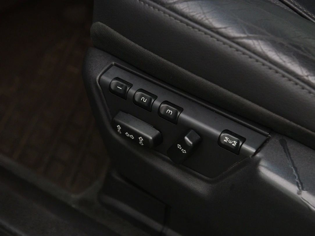 Volvo XC90 | 33