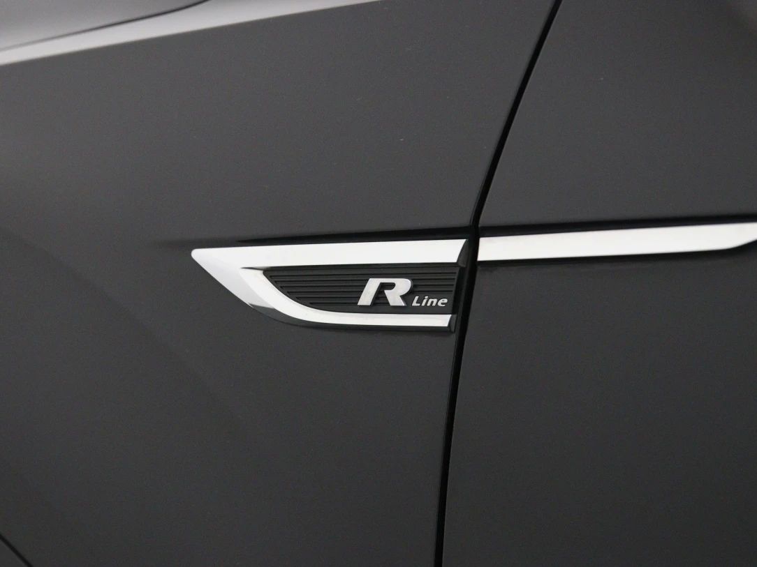 Volkswagen T-Roc | 38