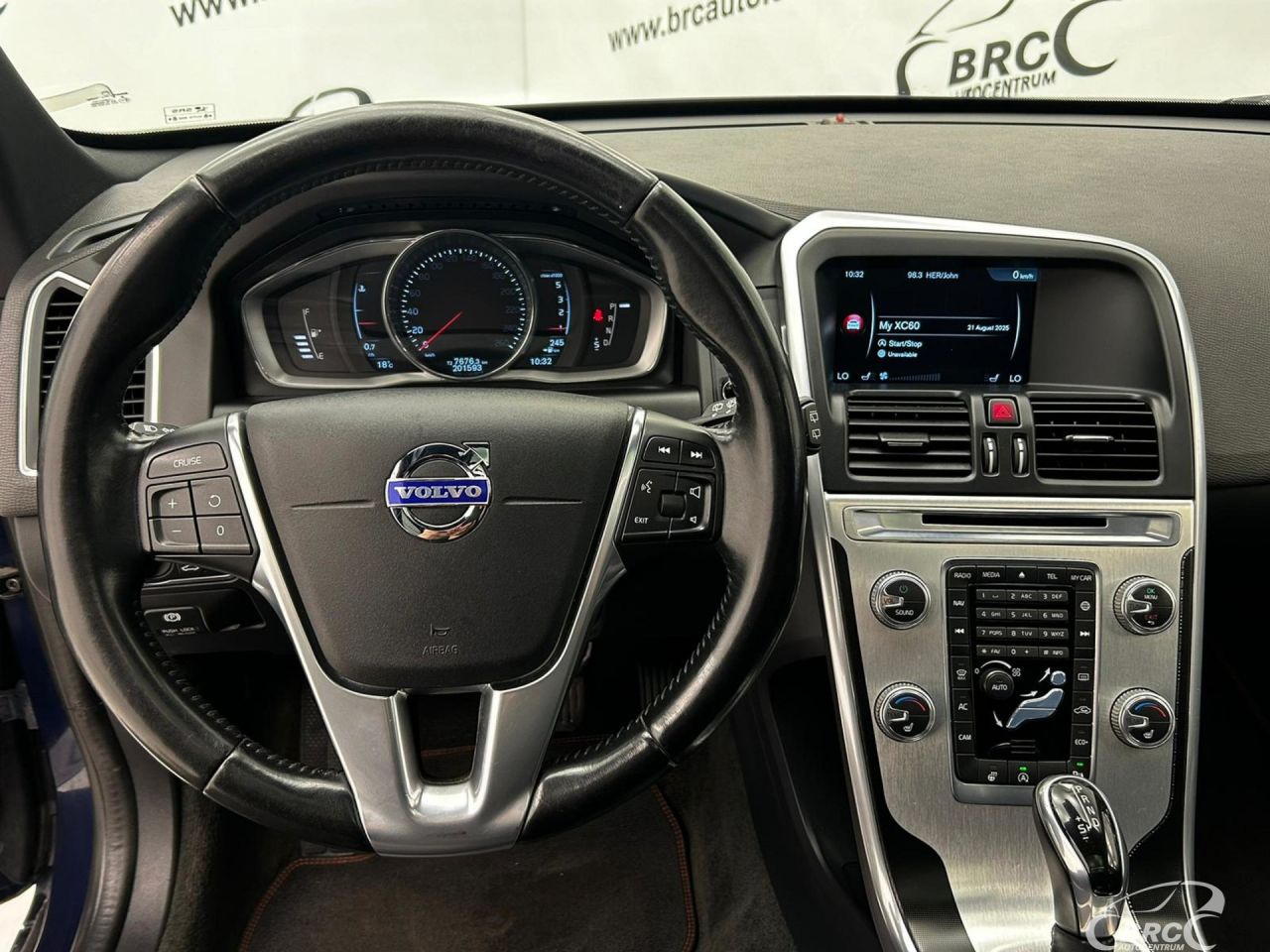 Volvo XC60 | 10