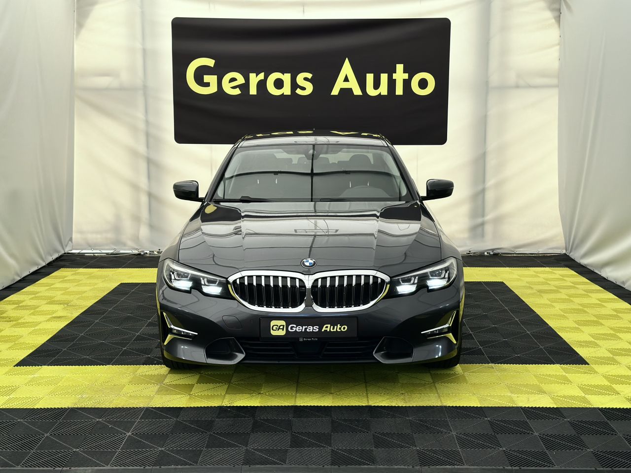 BMW 320 | 6