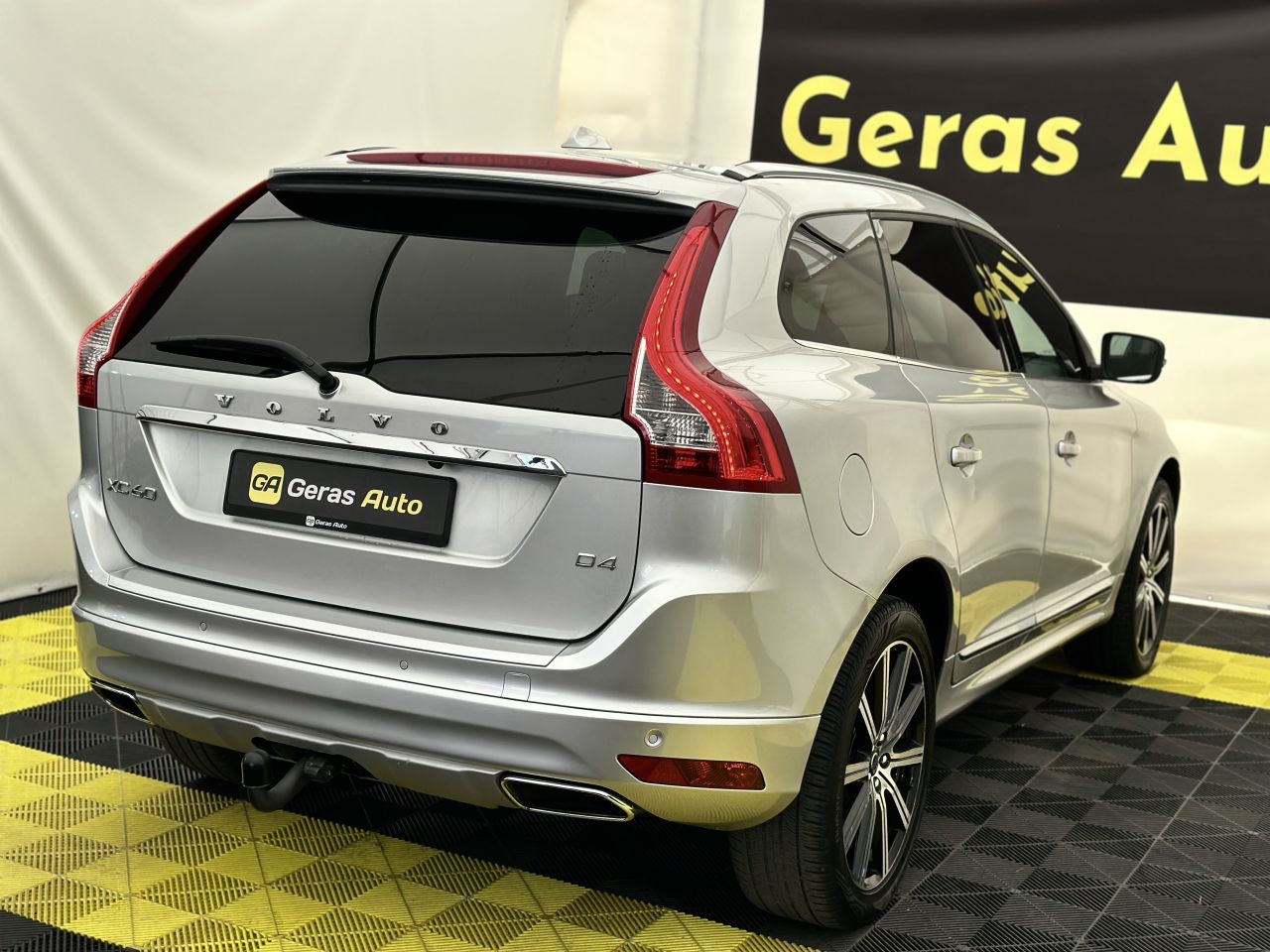 Volvo XC60 | 6