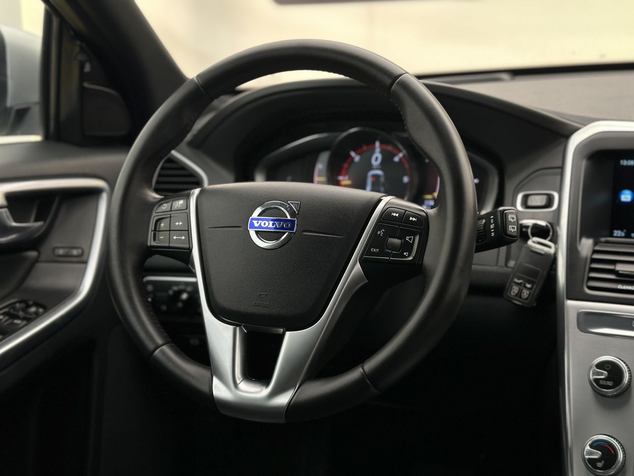 Volvo XC60 | 16