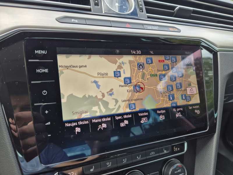 Volkswagen Passat | 12
