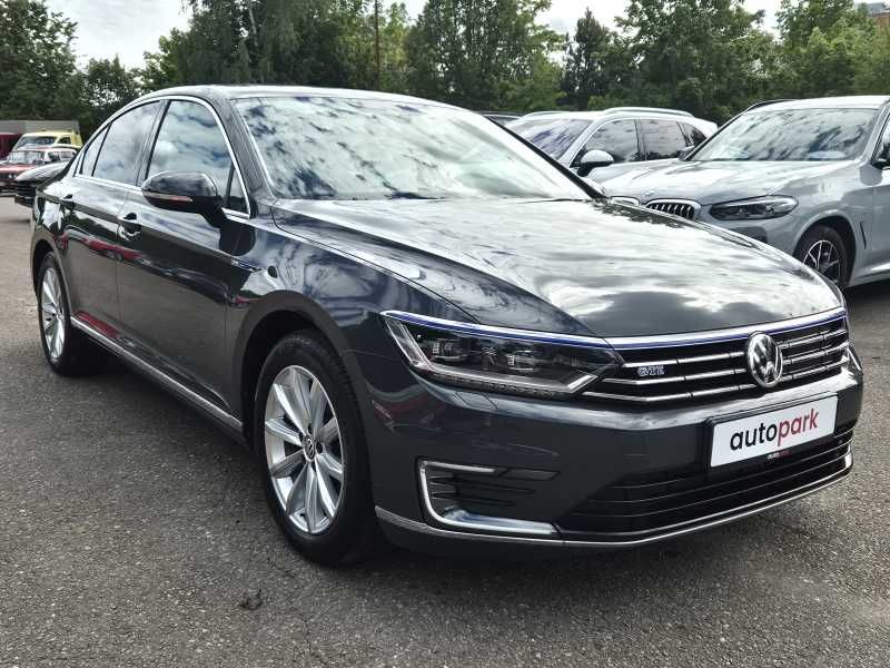 Volkswagen Passat | 2