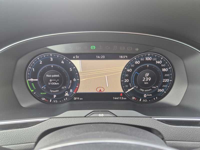 Volkswagen Passat | 21