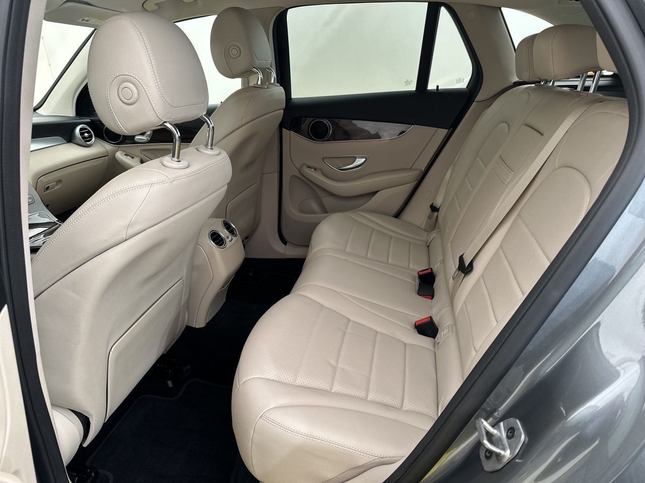 Mercedes-Benz GLC300 | 9