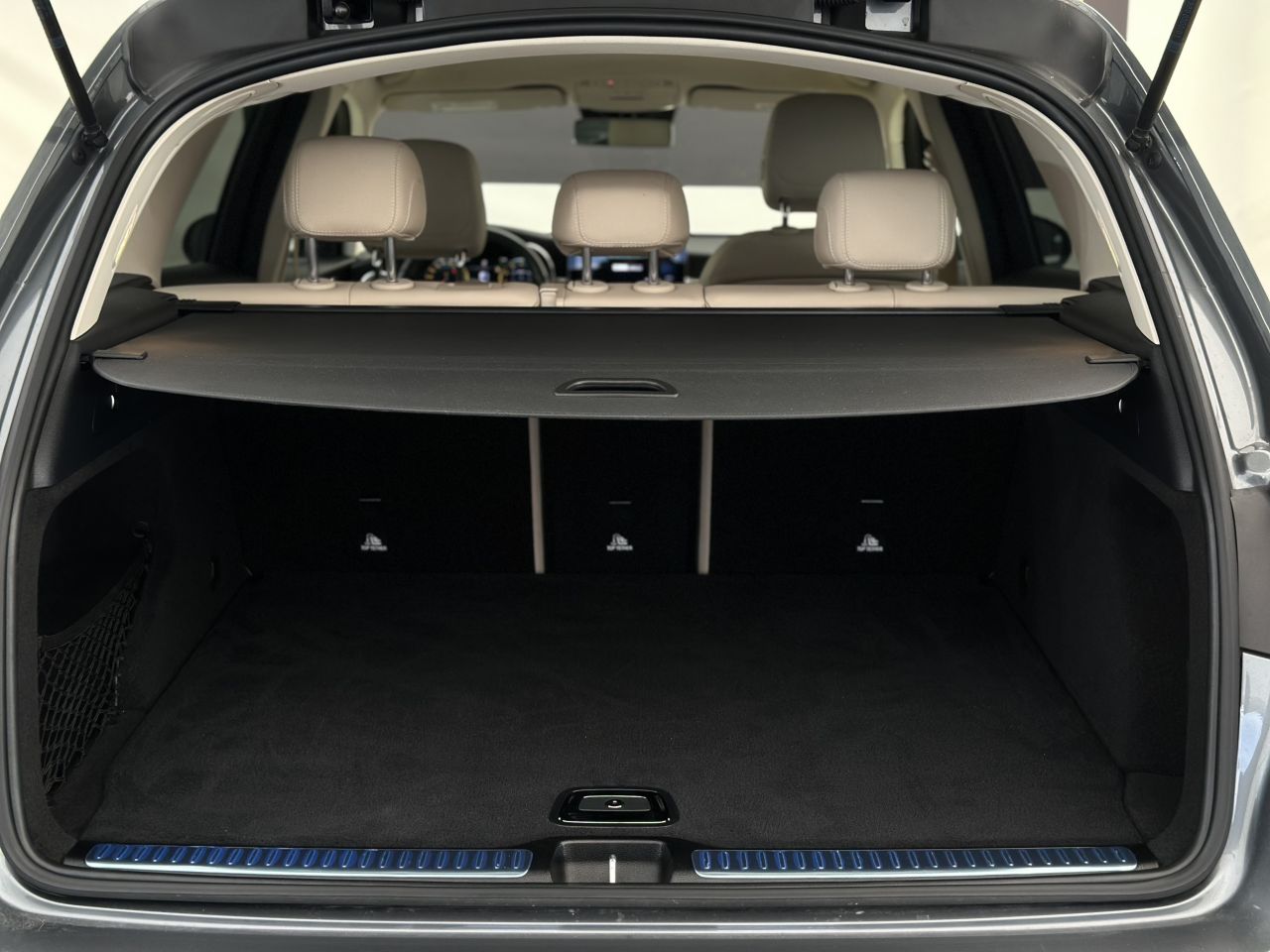 Mercedes-Benz GLC300 | 10