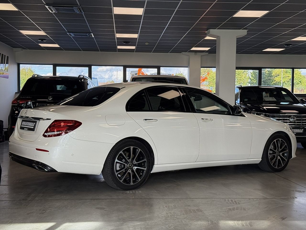 Mercedes-Benz E400 | 6