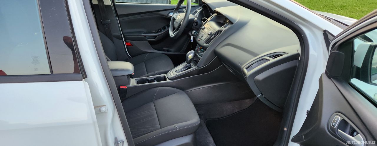 Ford Focus | 9
